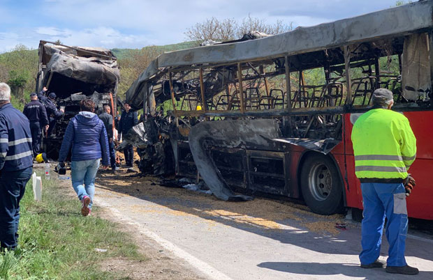 Траже санацију пута смрти